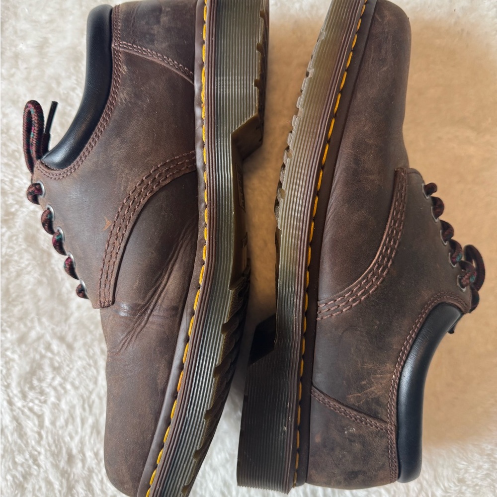 8053 DOC MARTENS CRAZY HORSE LEATHER CASUAL SHOES 10 Men’s - Picture 2 of 6